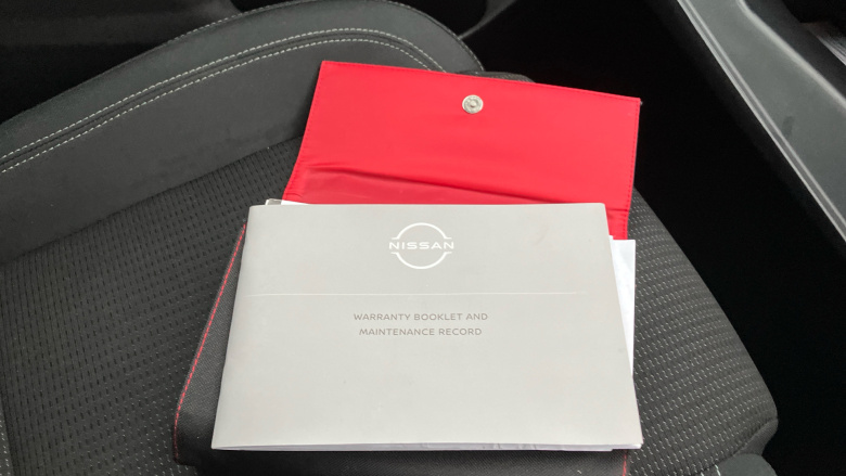 Nissan Qashqai 1.3 DiG-T MH Acenta Premium 5dr Petrol Hatchback